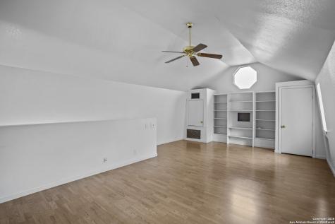 33171 Blanco Bulverde TX 78163