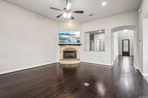 3314 Coryell Cove San Antonio TX 78253