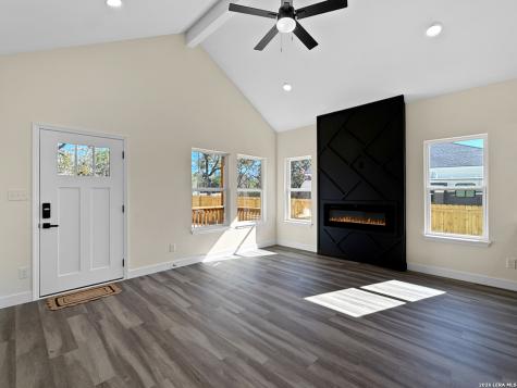 656 Skyline Drive Bandera TX 78003