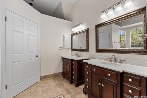 5 Remington Circle San Antonio TX 78258