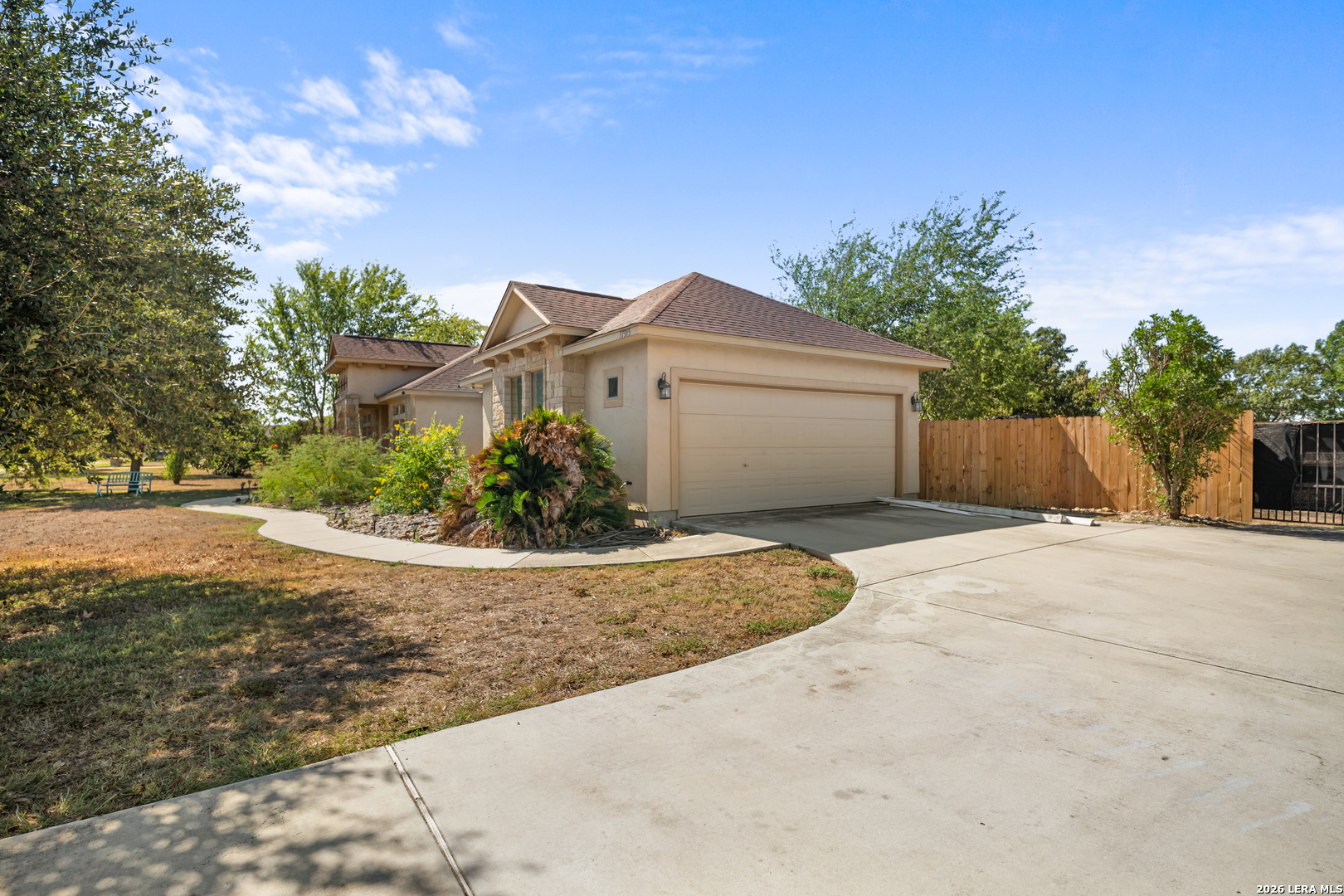 17915 Rockys Circle Lytle TX 78052