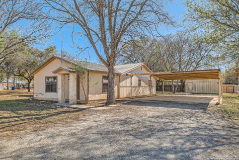 12177 Pearsall Road Atascosa TX 78002