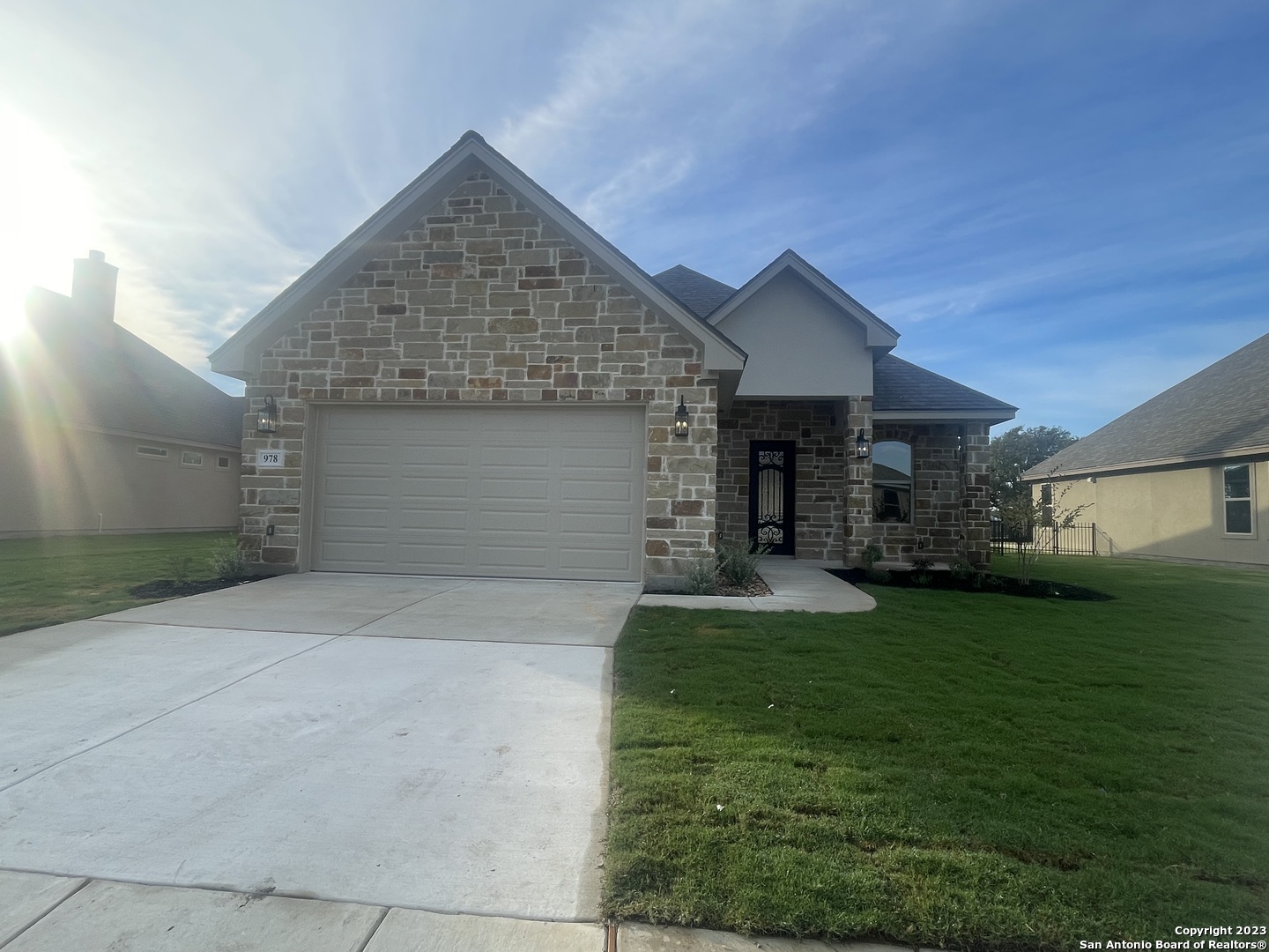 978 Virgil Way Castroville TX 78009