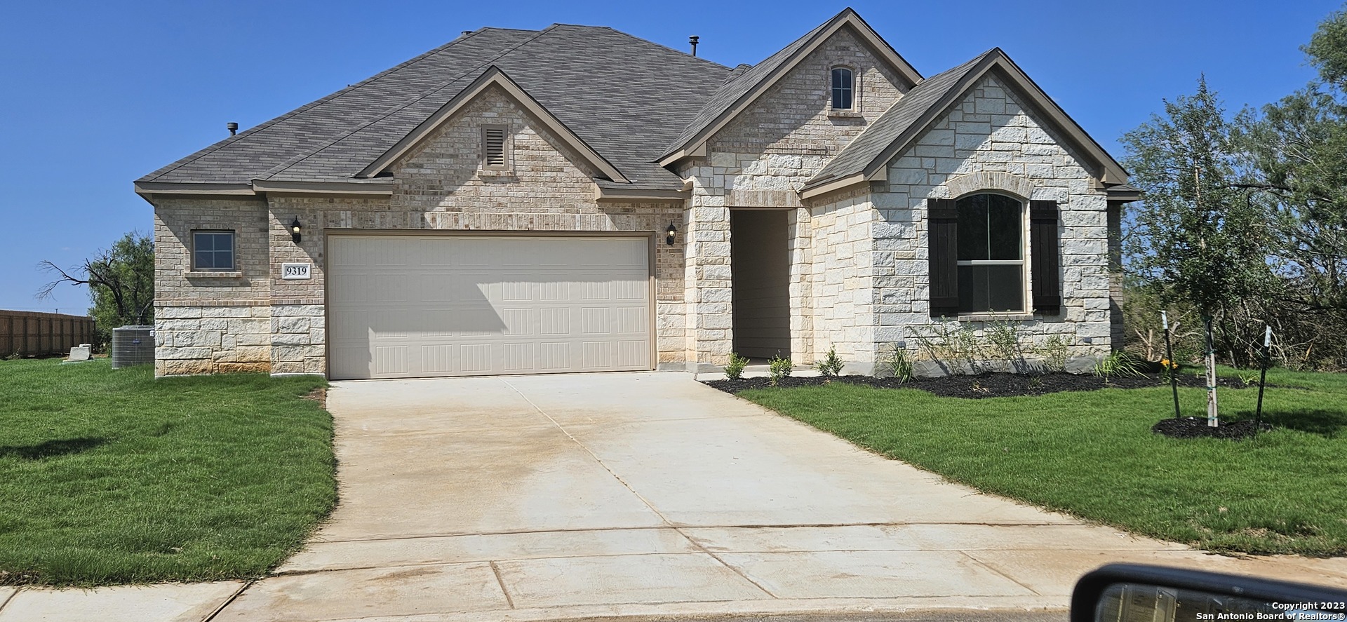 9319 Madler Lane San Antonio TX 78263