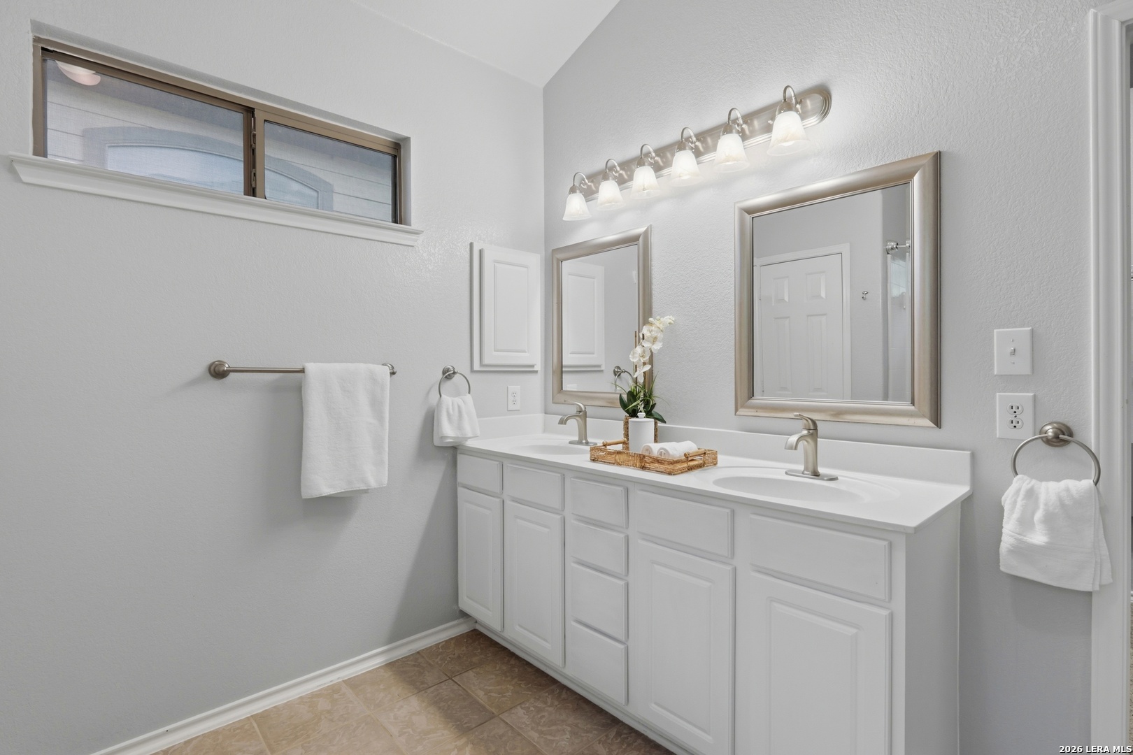 21615 Dion Village San Antonio TX 78258