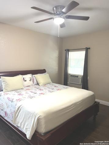 1406 Crystal San Antonio TX 78211