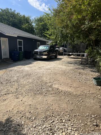 1406 Crystal San Antonio TX 78211