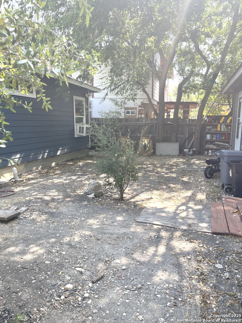 1406 Crystal San Antonio TX 78211