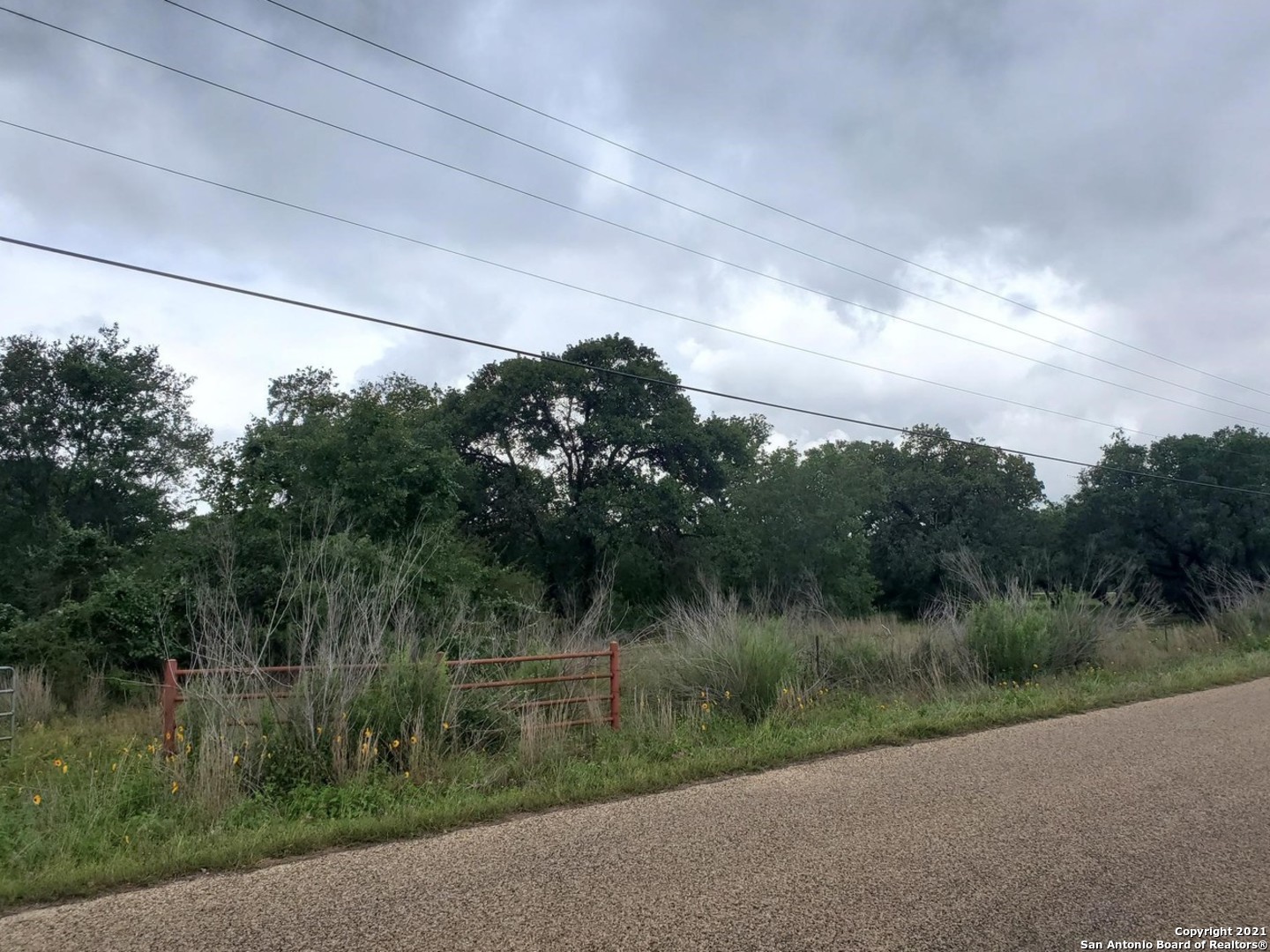 1210 Blue Quail Drive Lytle TX 78052