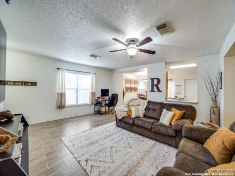 322 Wiggins Creek San Antonio TX 78253