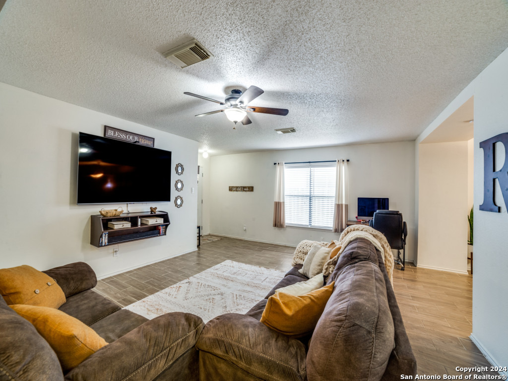 322 Wiggins Creek San Antonio TX 78253