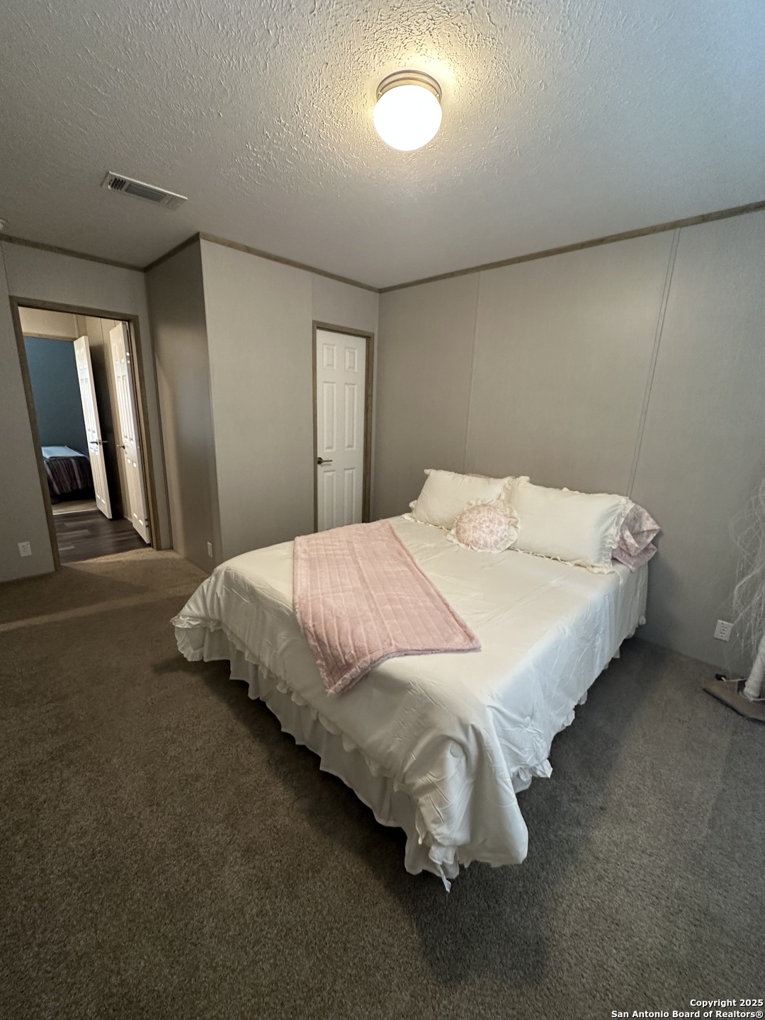 680 SE Front Avenue Sabinal TX 78881