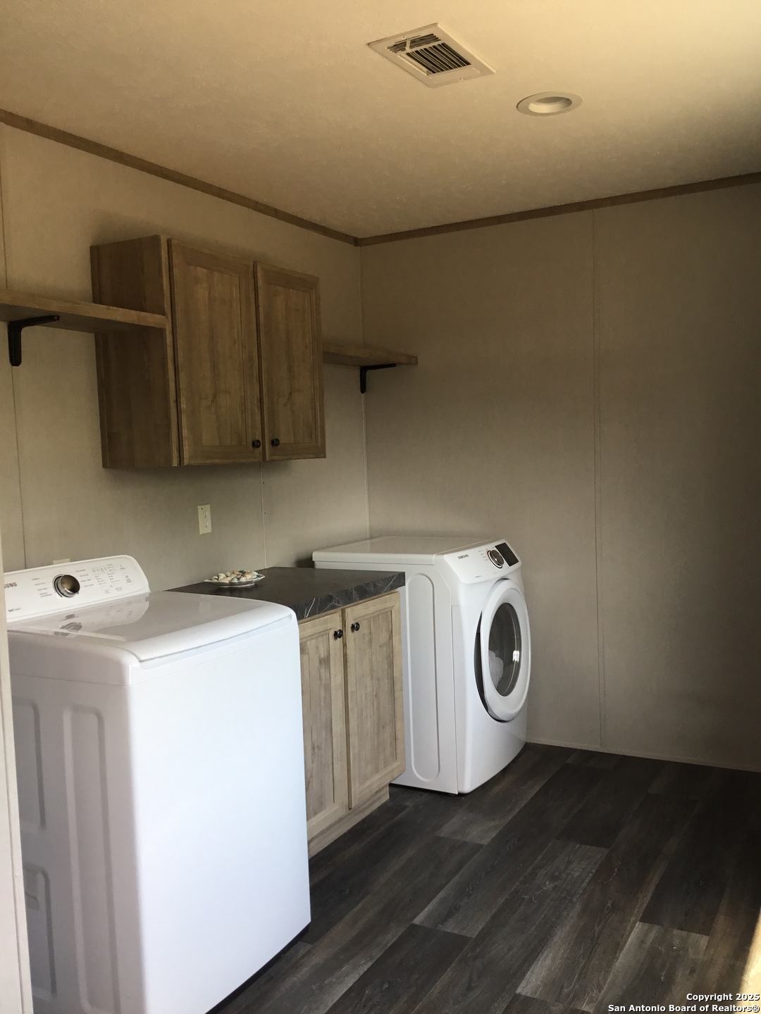 680 SE Front Avenue Sabinal TX 78881