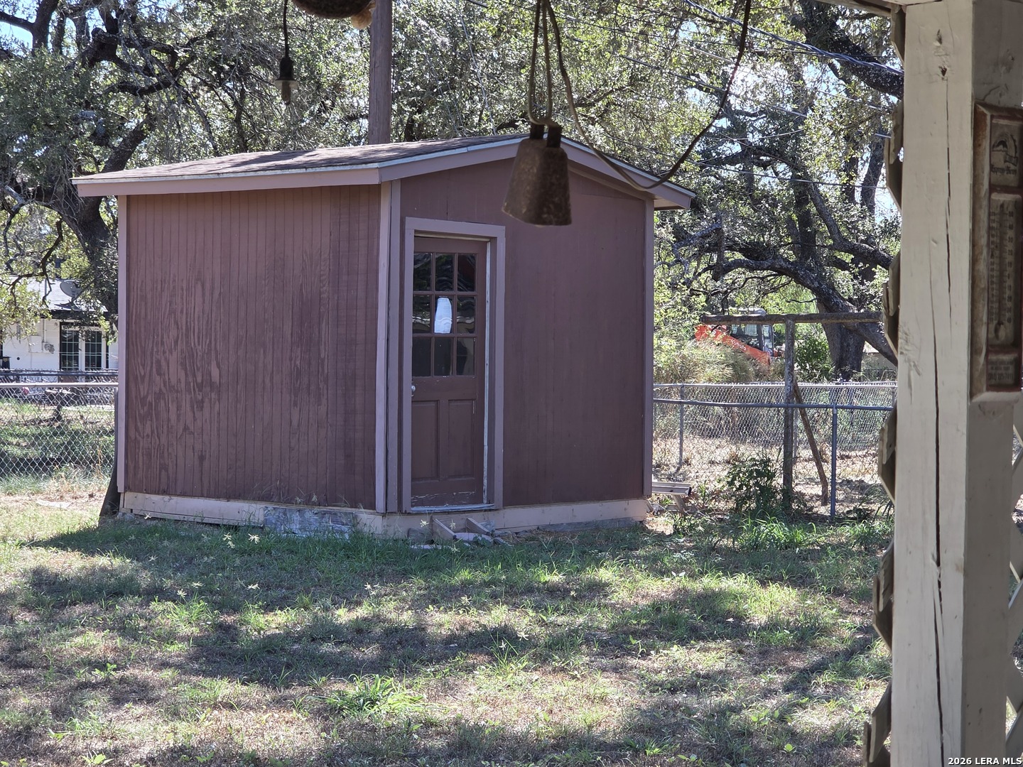 607 Hickory Highway Devine TX 78016