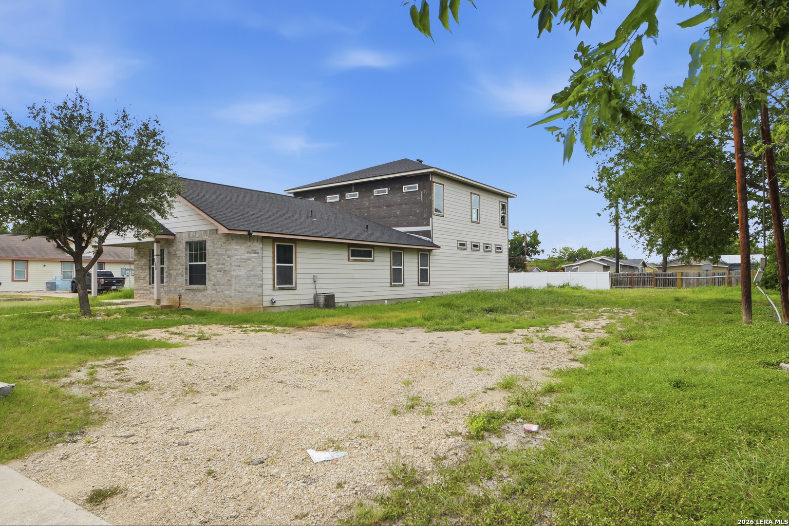 939 W Harding Boulevard San Antonio TX 78221
