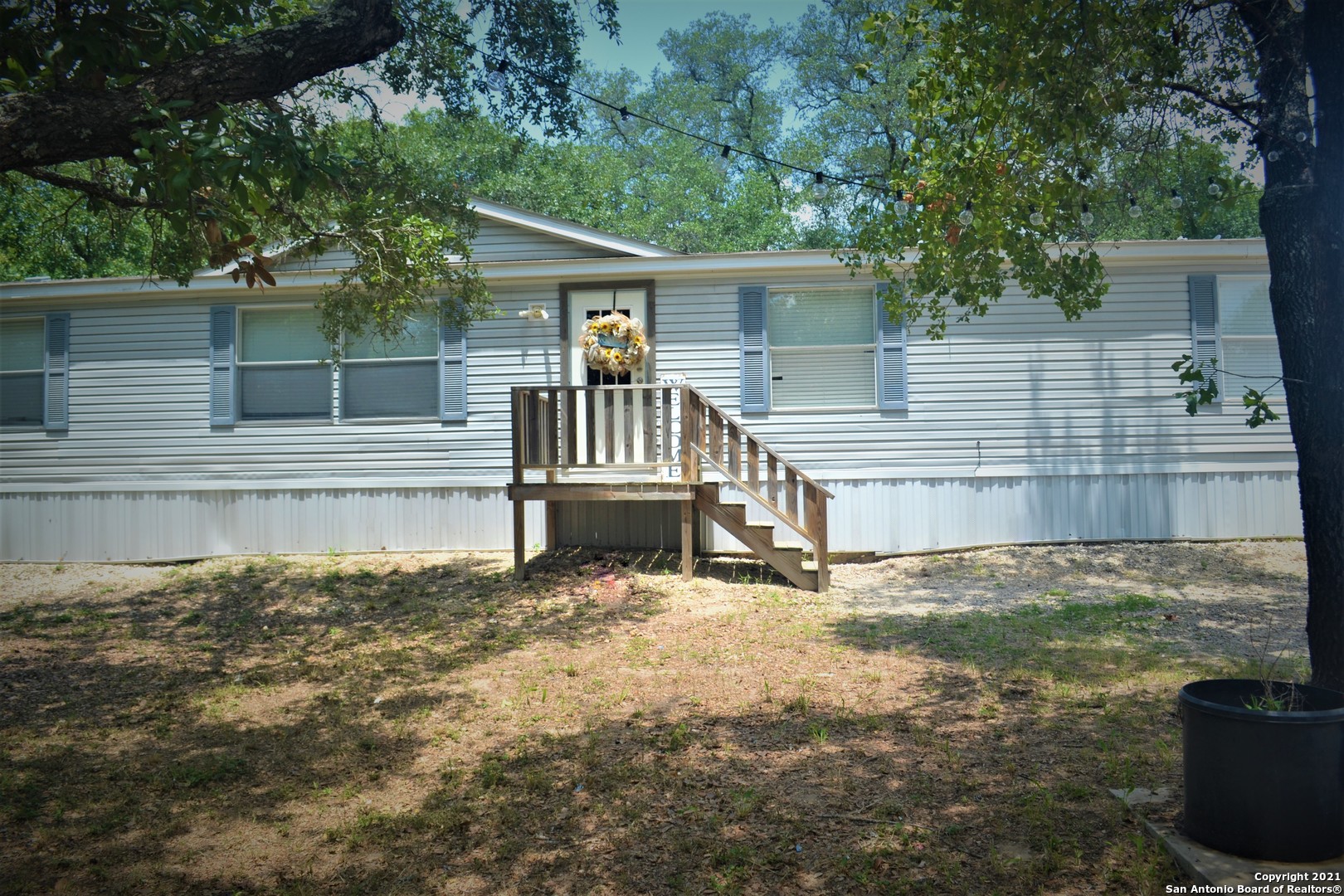 1040 County Road 770 Natalia TX 78059