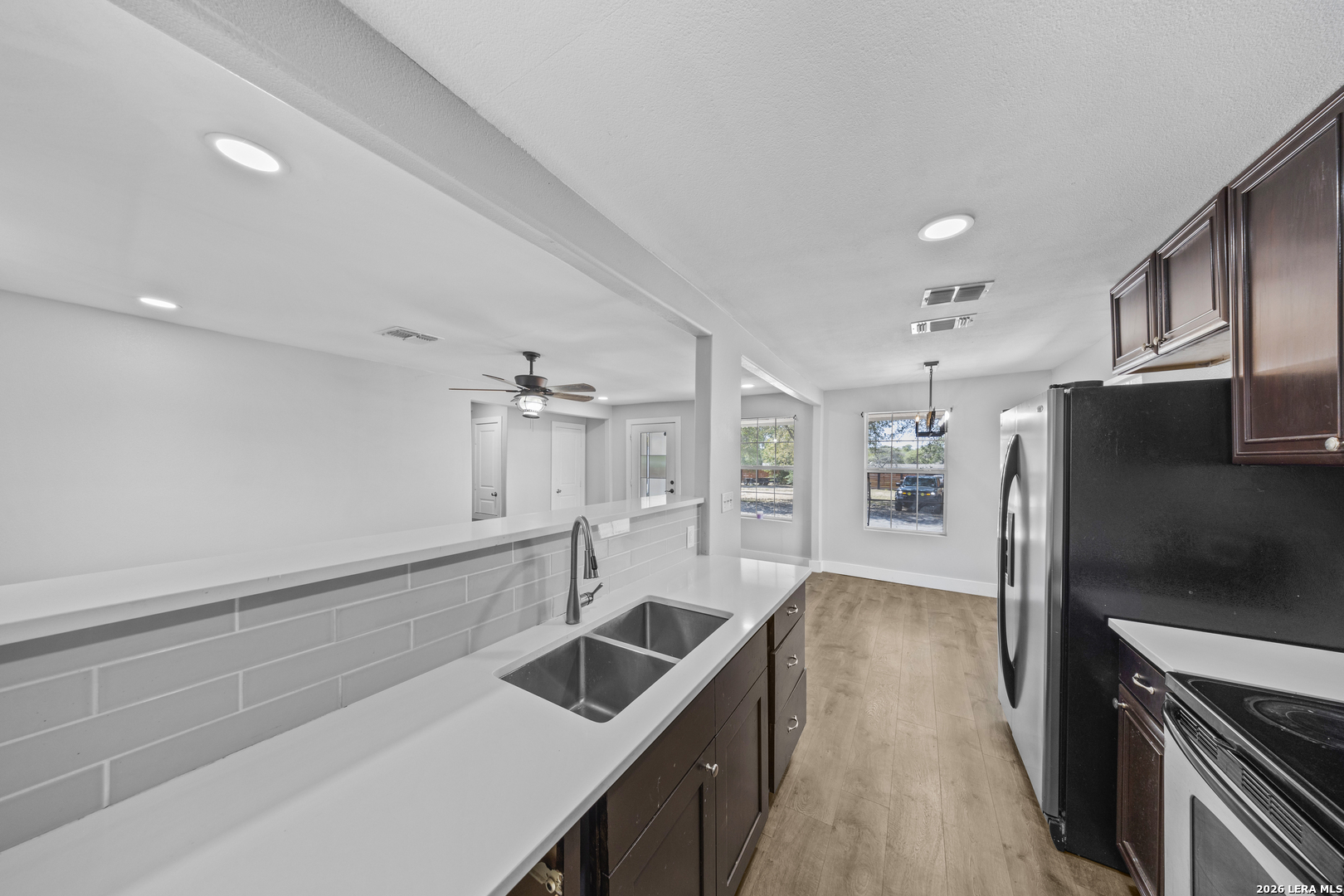 22818 Hickory Shadow Elmendorf TX 78112