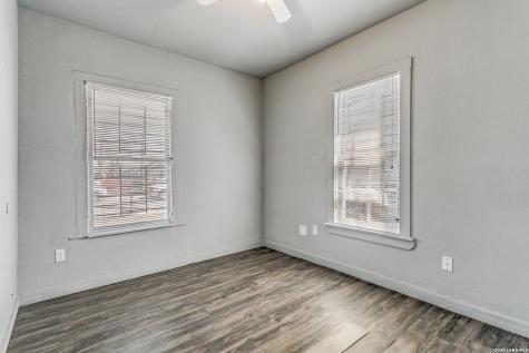 1526 Burnet San Antonio TX 78202