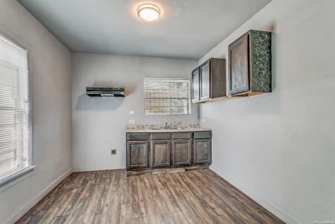 1526 Burnet San Antonio TX 78202