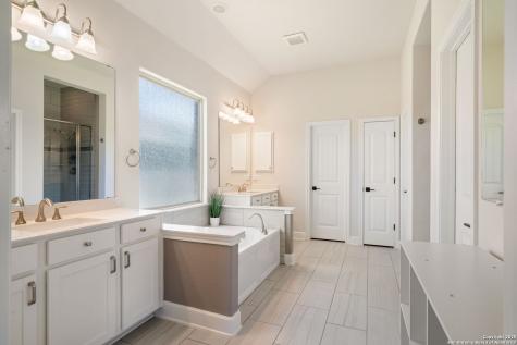 122 Noble Woods Boerne TX 78006