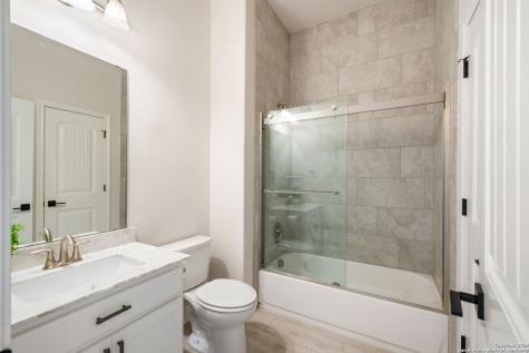122 Noble Woods Boerne TX 78006