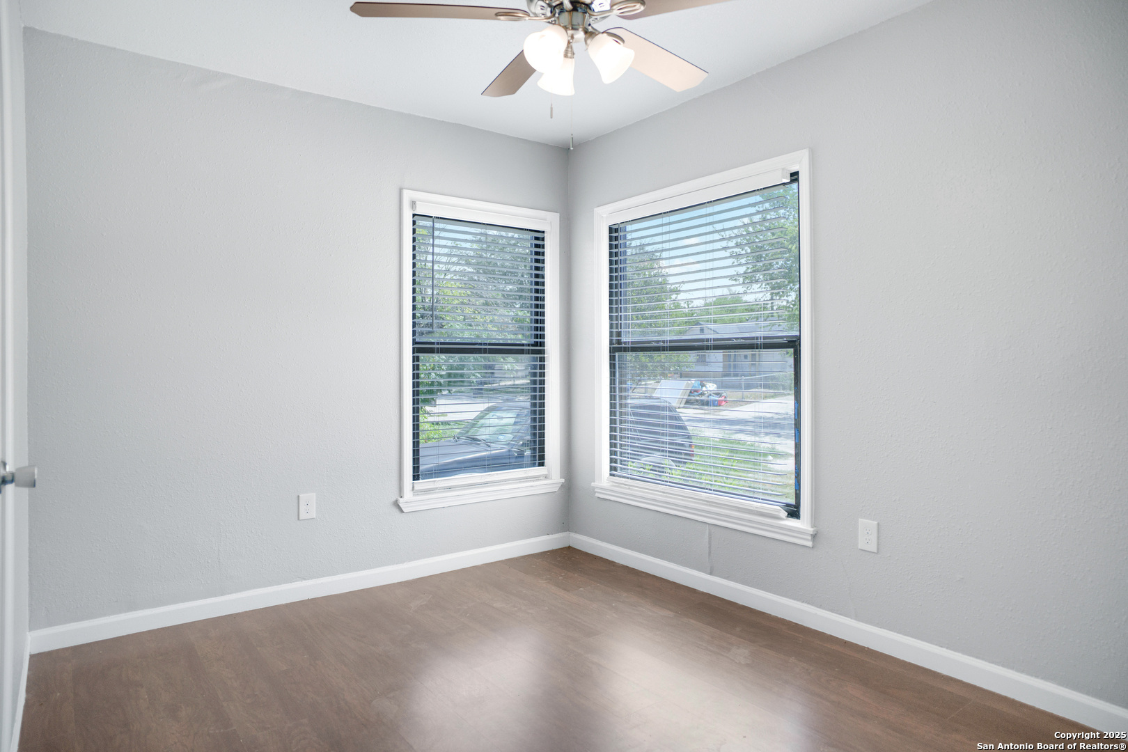 1047 Poinsettia San Antonio TX 78202