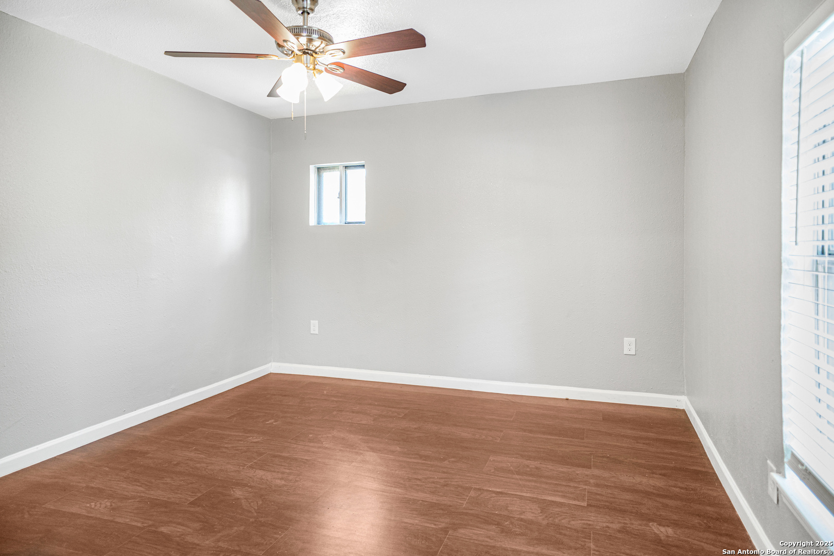 1047 Poinsettia San Antonio TX 78202