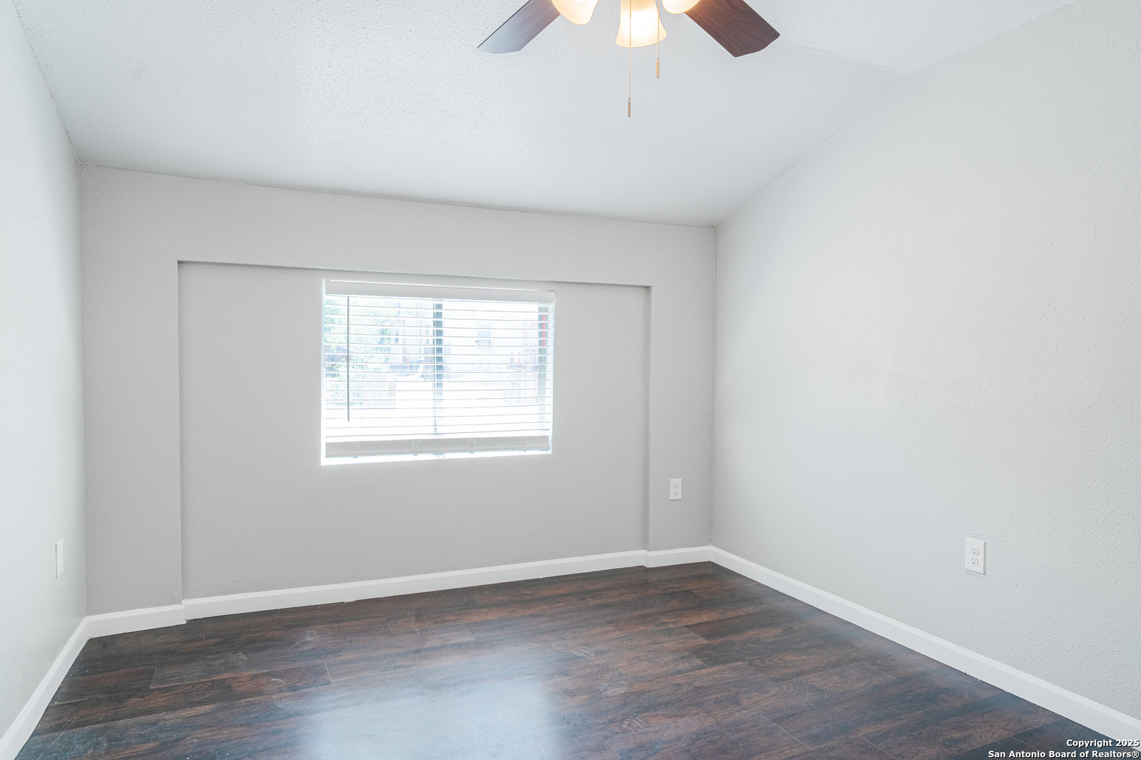 1047 Poinsettia San Antonio TX 78202
