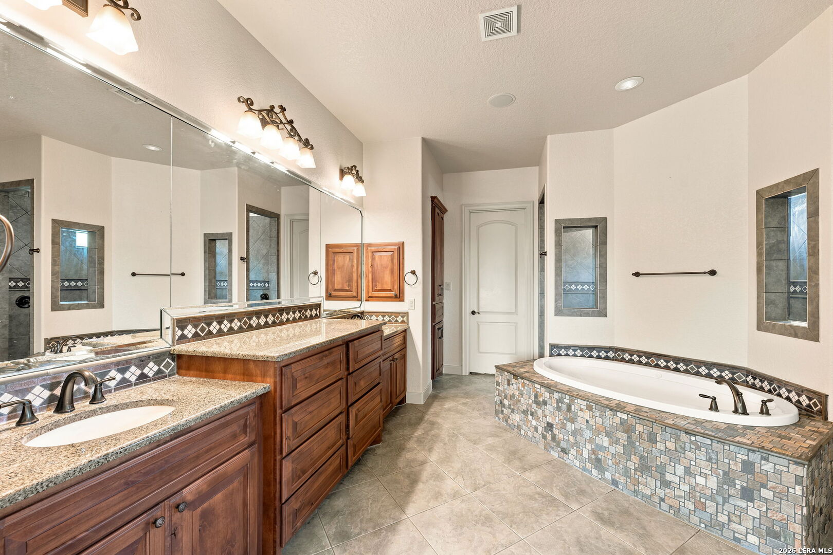 1216 Porto Point New Braunfels TX 78132
