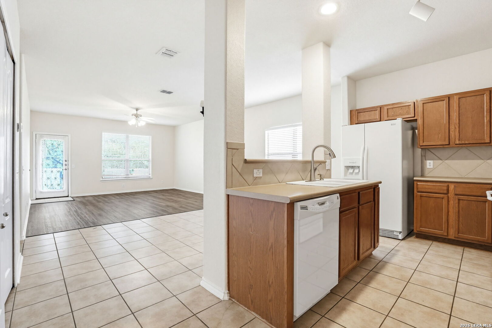 6038 Pecan Tree San Antonio TX 78240