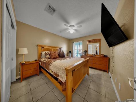3010 E Fm 1518 South St Hedwig TX 78152