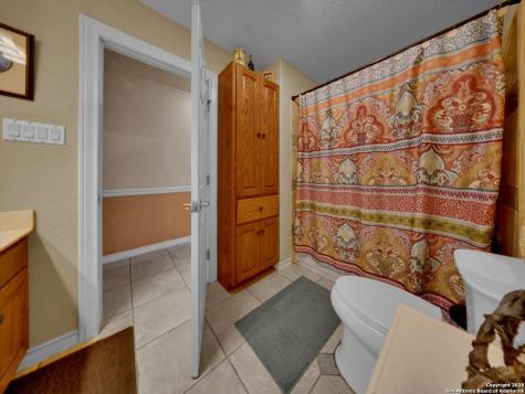 3010 E Fm 1518 South St Hedwig TX 78152