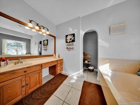 3010 E Fm 1518 South St Hedwig TX 78152