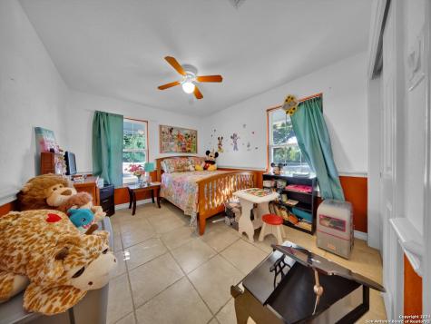 3010 E Fm 1518 South St Hedwig TX 78152