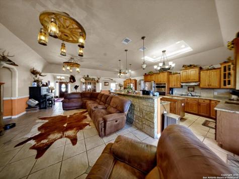 3010 E Fm 1518 South St Hedwig TX 78152