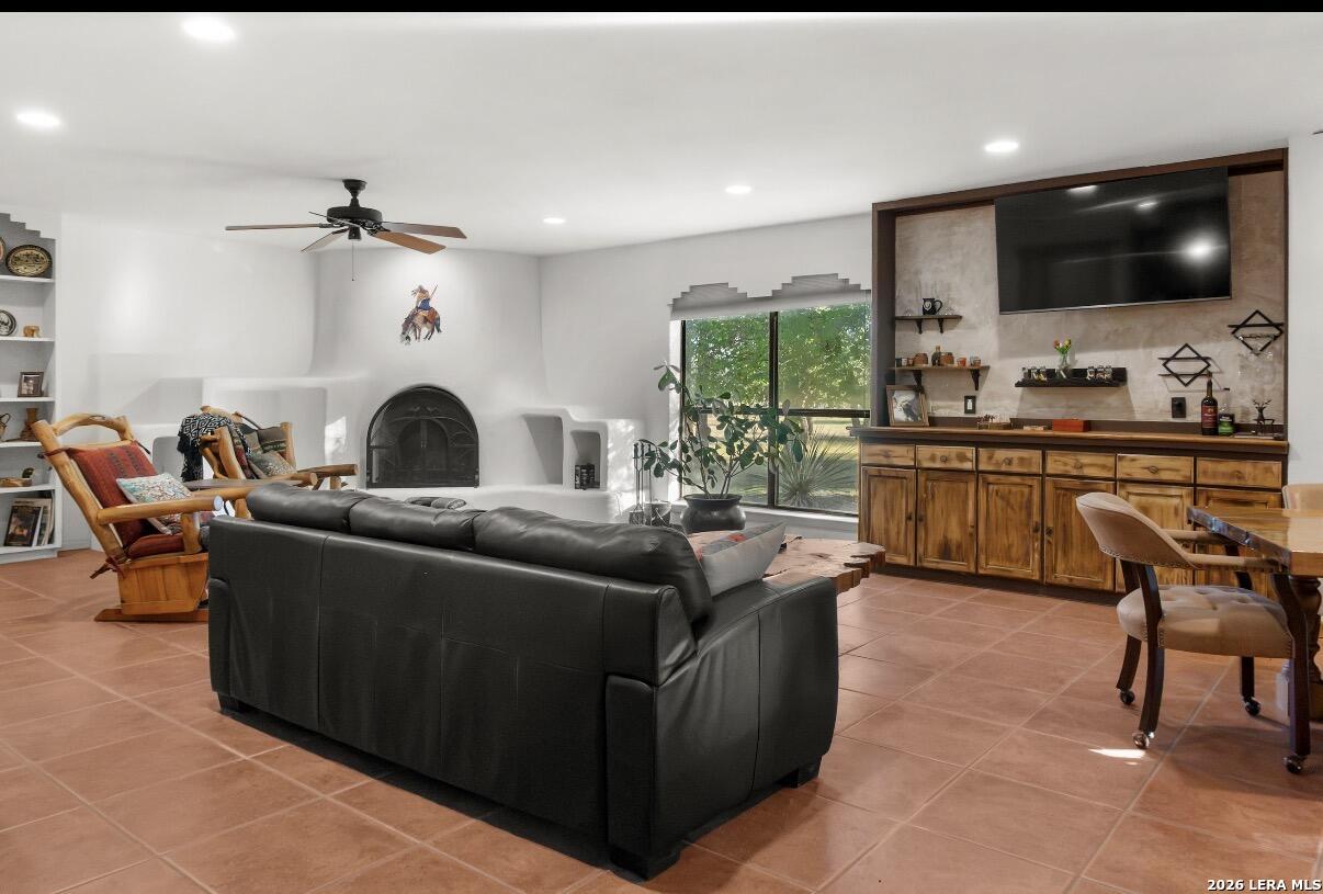 1158 Orchard Park Medina TX 78055