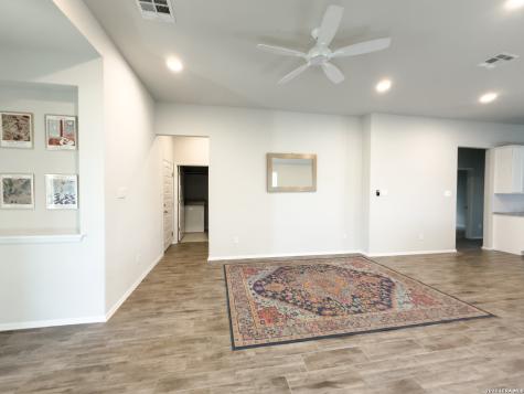 139 Lyndon Drive San Marcos TX 78666