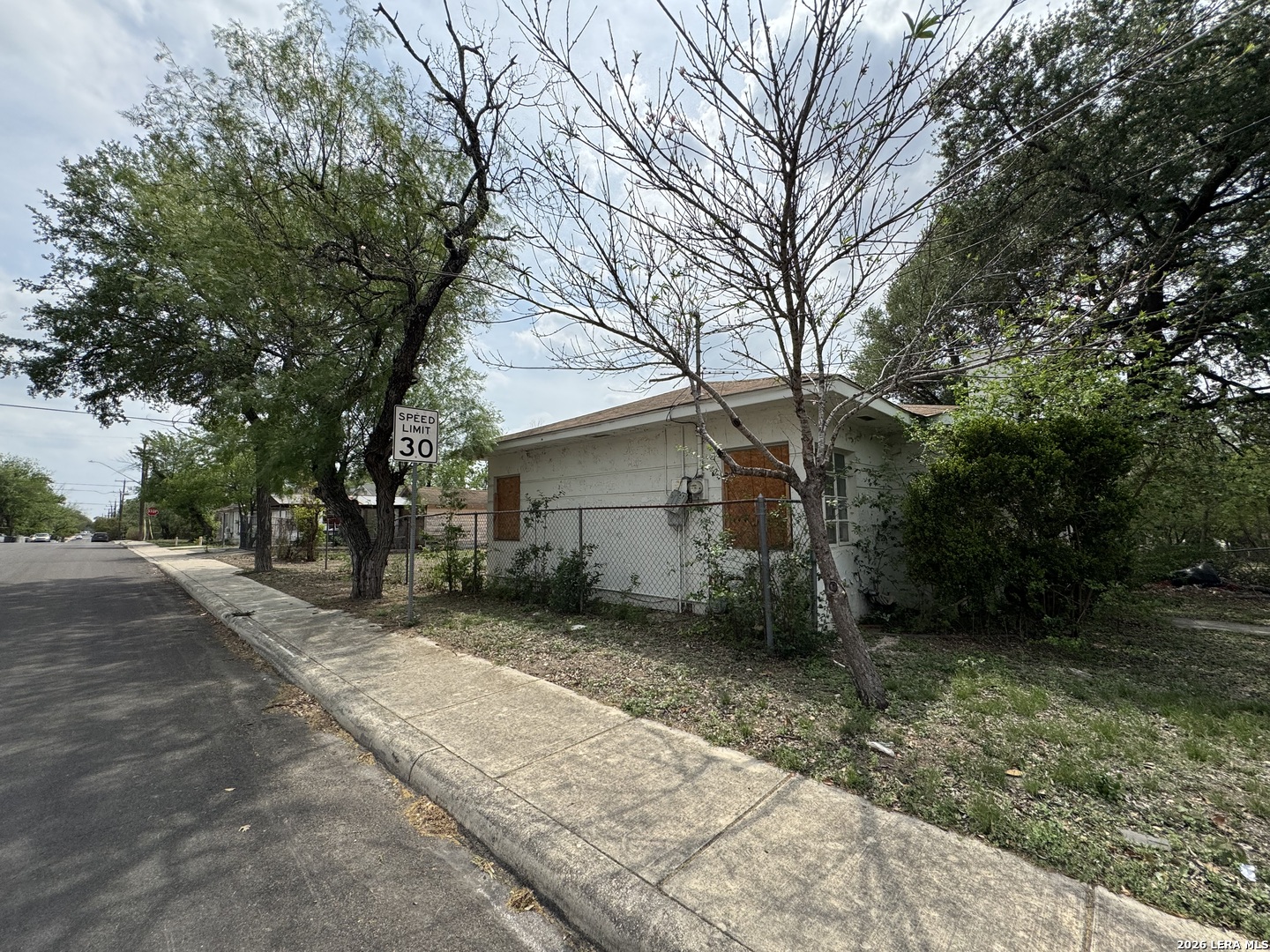 560 W Lynwood San Antonio TX 78212