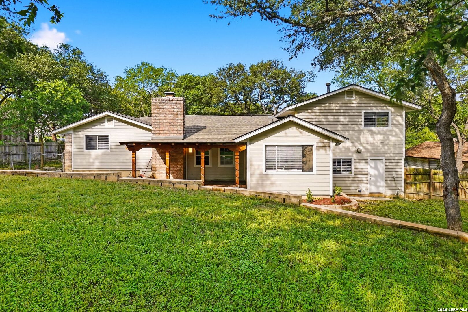 105 Mossridge Universal City TX 78148