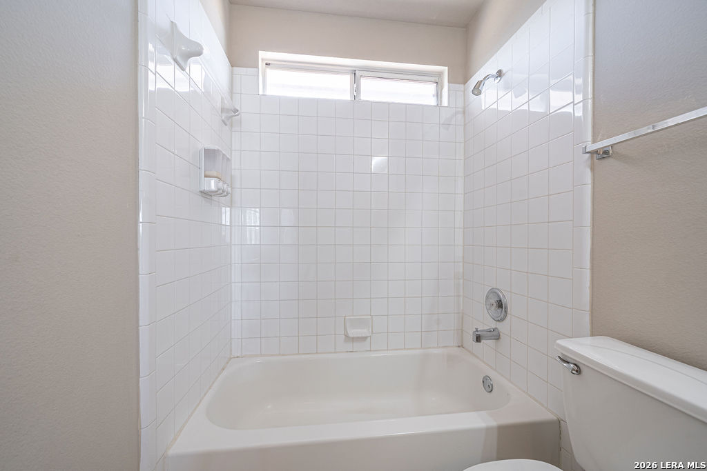 4302 Somerville Bay San Antonio TX 78244