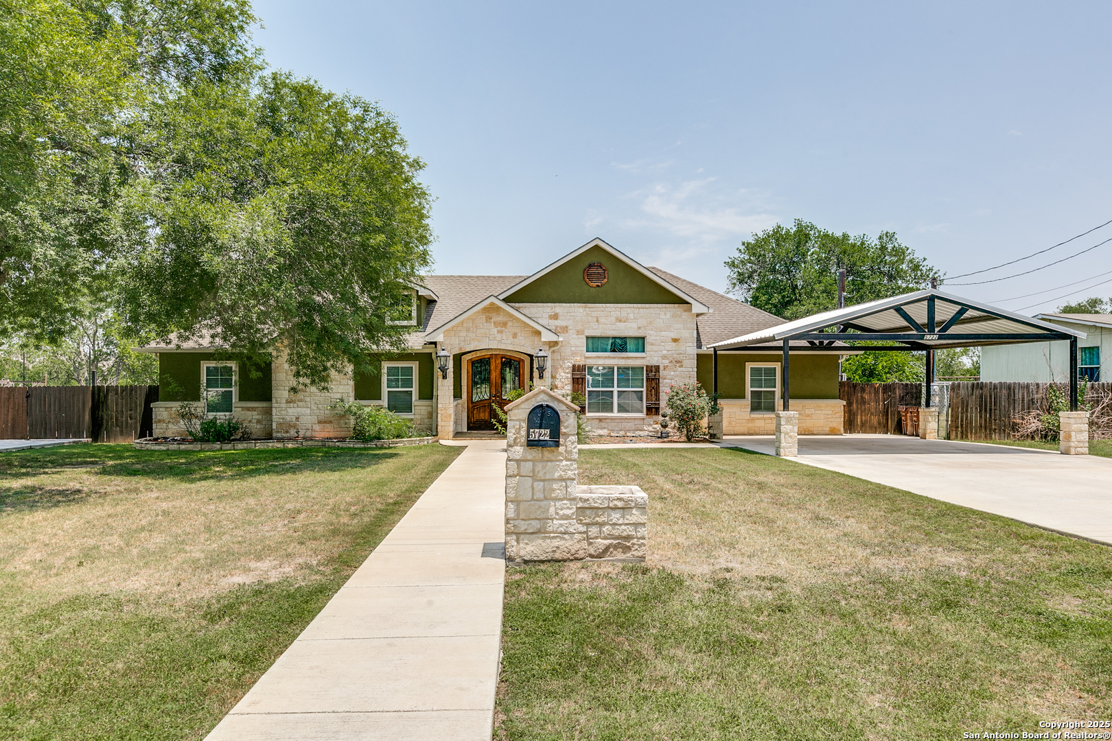 5722 Pioneer Ridge San Antonio TX 78245