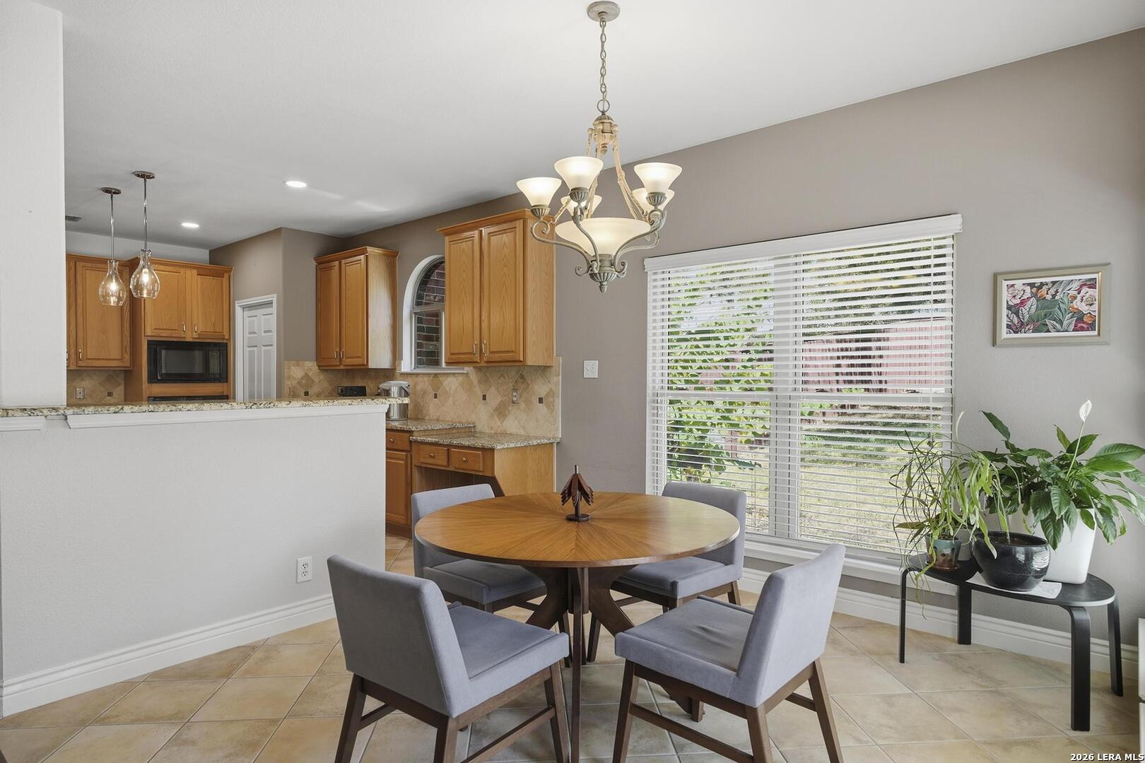 8506 Meaghan Mist Helotes TX 78023