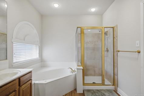 8506 Meaghan Mist Helotes TX 78023