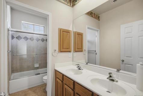 8506 Meaghan Mist Helotes TX 78023