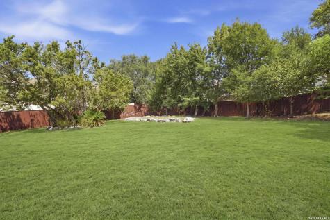 8506 Meaghan Mist Helotes TX 78023