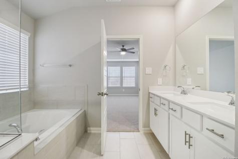 11415 Feather Vale San Antonio TX 78254