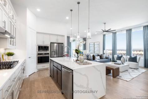 313 White Oak Castroville TX 78009