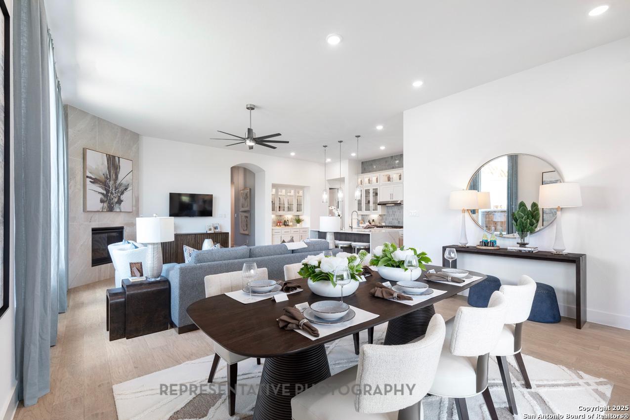 313 White Oak Castroville TX 78009