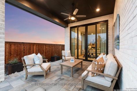 313 White Oak Castroville TX 78009