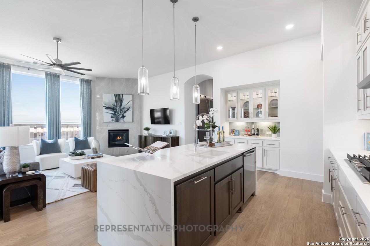 313 White Oak Castroville TX 78009